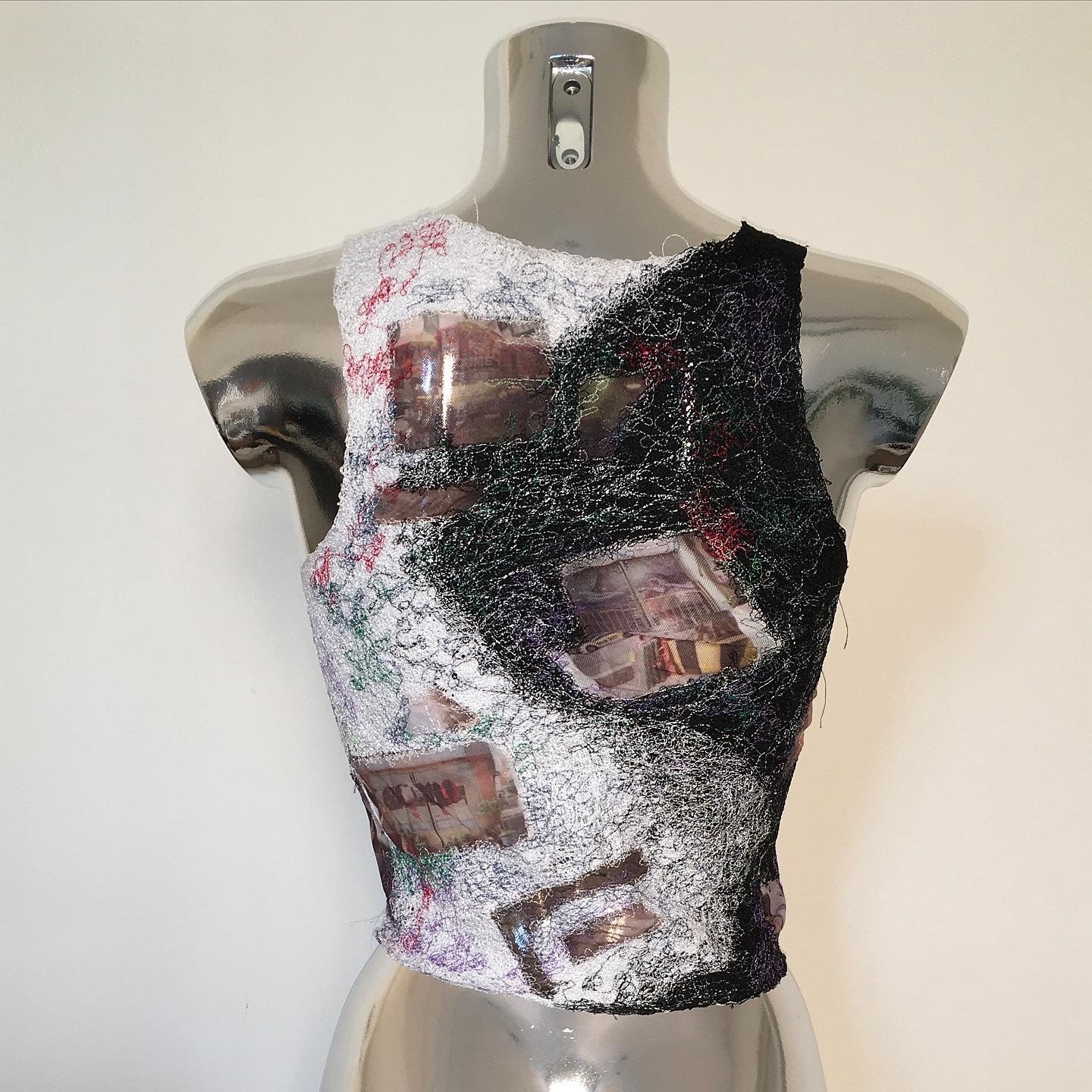 'm Yang Pealing Poster Top