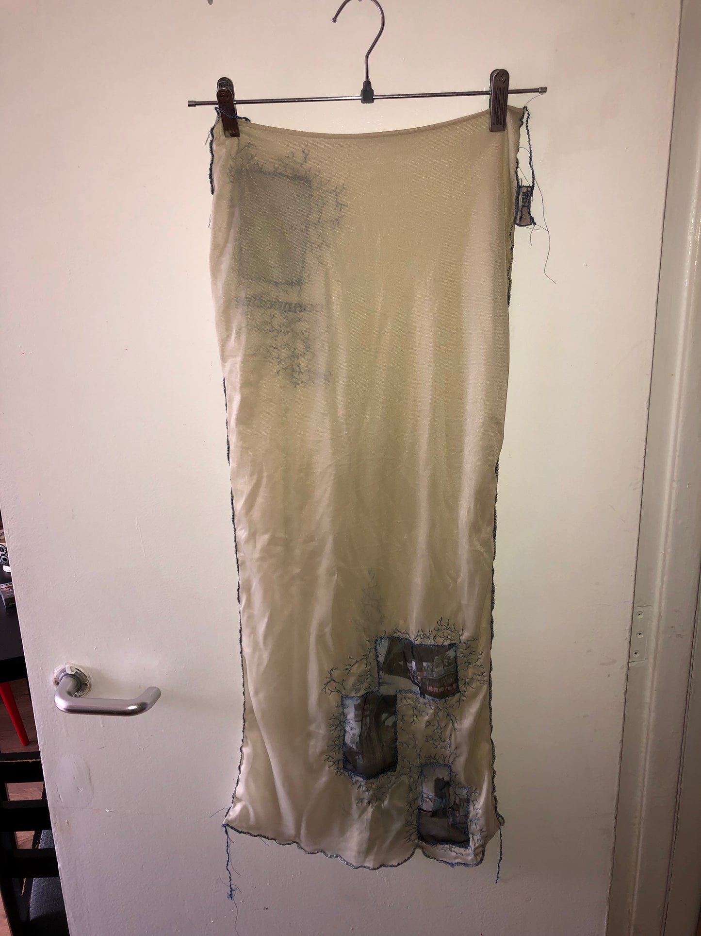 01-06 VEIN LONG SKIRT